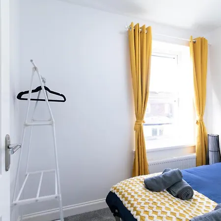 Open Mind Property - 6 Luxury Bedrooms With Free Parking Portsmouth Exterior photo